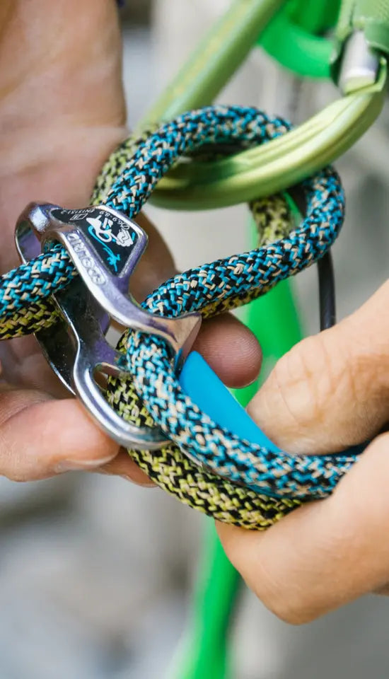 Load image into Gallery viewer, Micro Jul Belay Device - EDELRID - ExtremeGear.org
